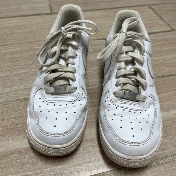 Nike AF1s - Picture 4 of 4